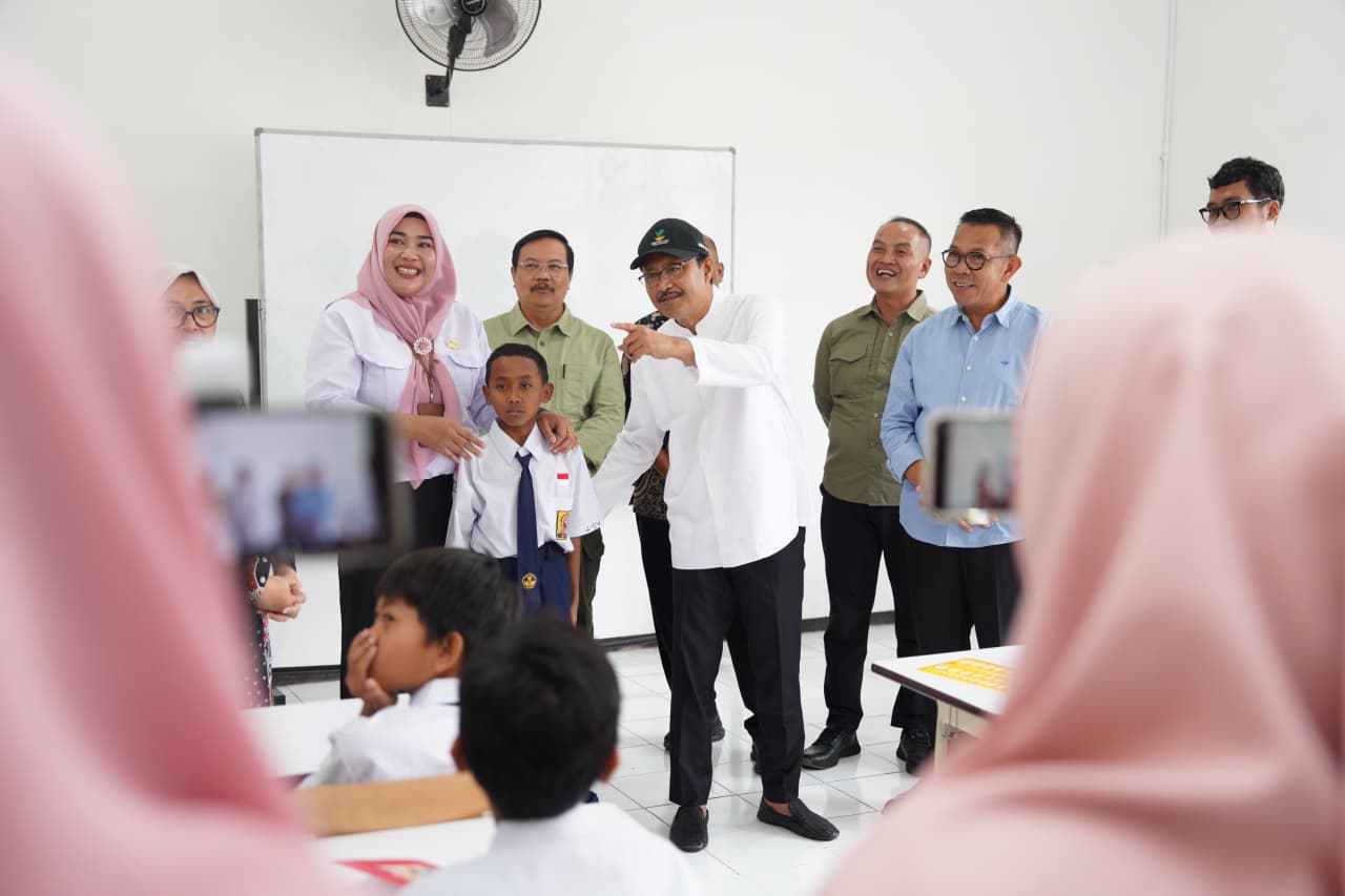 sekolah